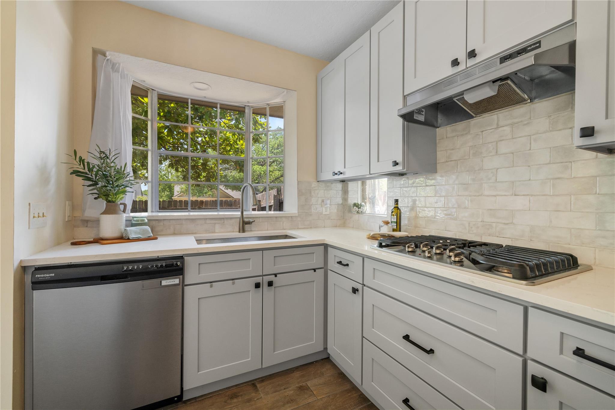 15019 Big Falls Dr, Leander, TX 78641