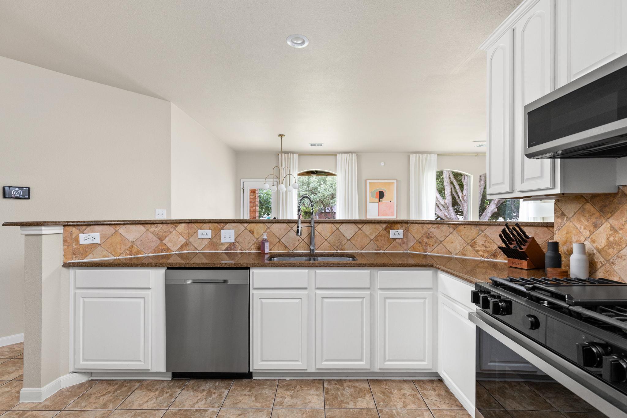 732 Bent Wood Pl, Round Rock, TX 78665