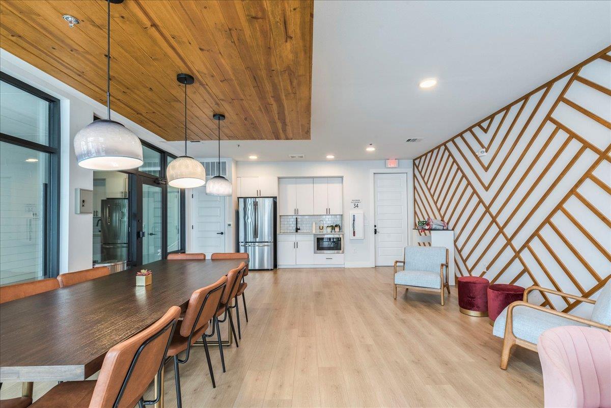 3101 Govalle Ave # 220, Austin, TX 78702