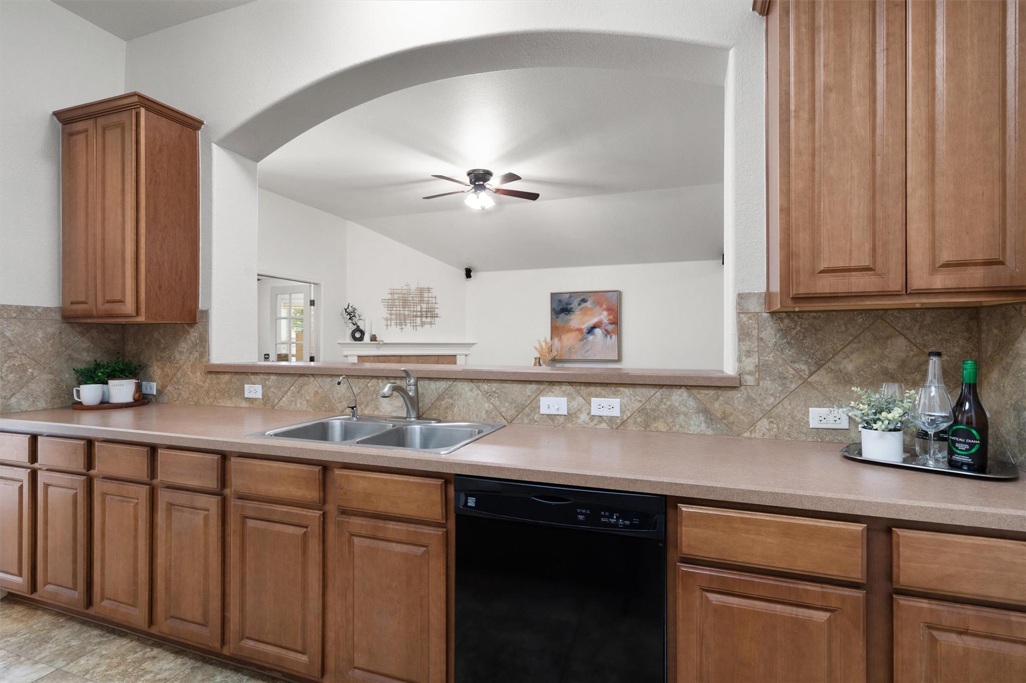 802 Meadow Bluff Ct, Round Rock, TX 78665