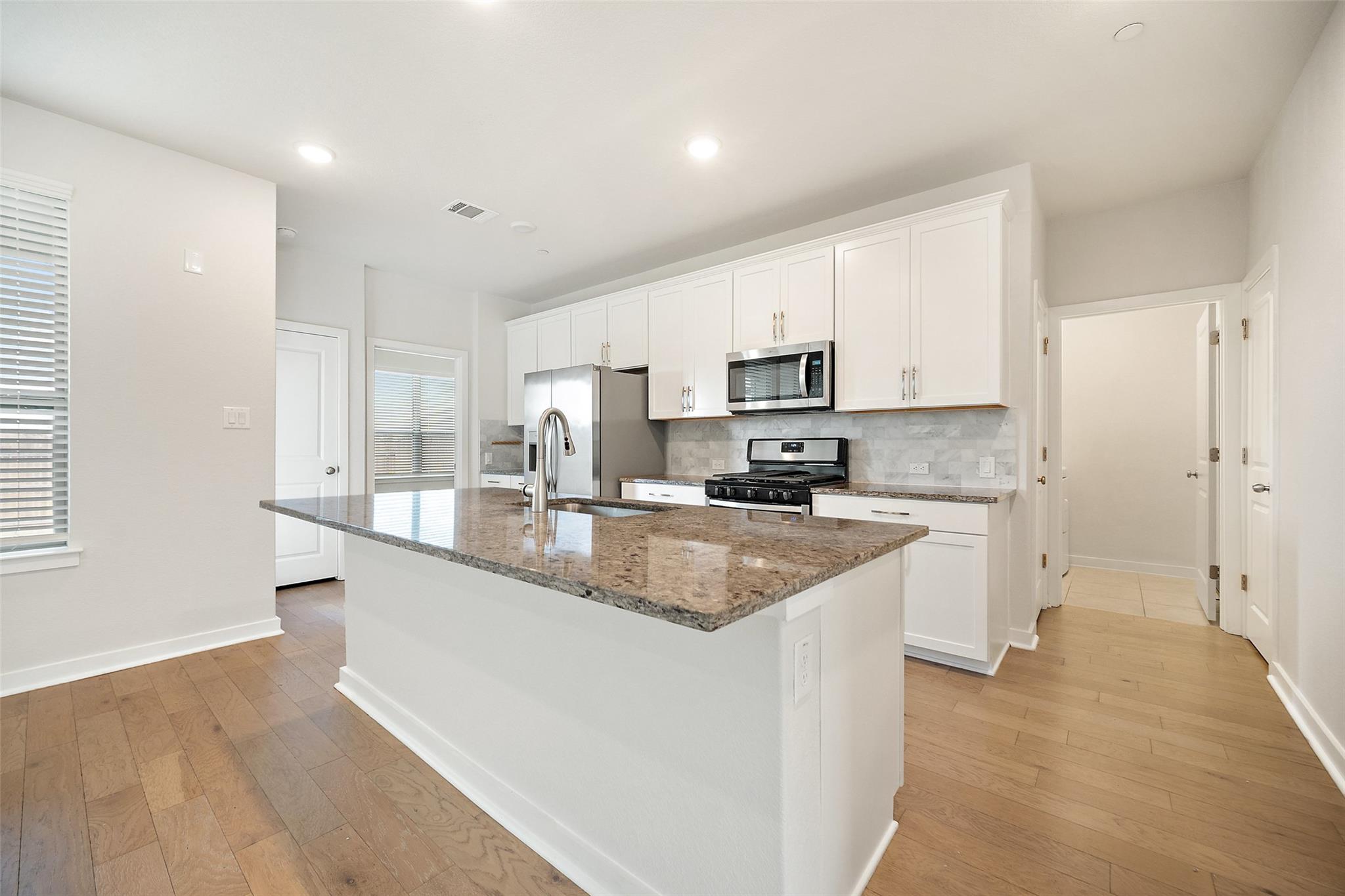 2500 FOREST CREEK Dr # 603, Round Rock, TX 78664