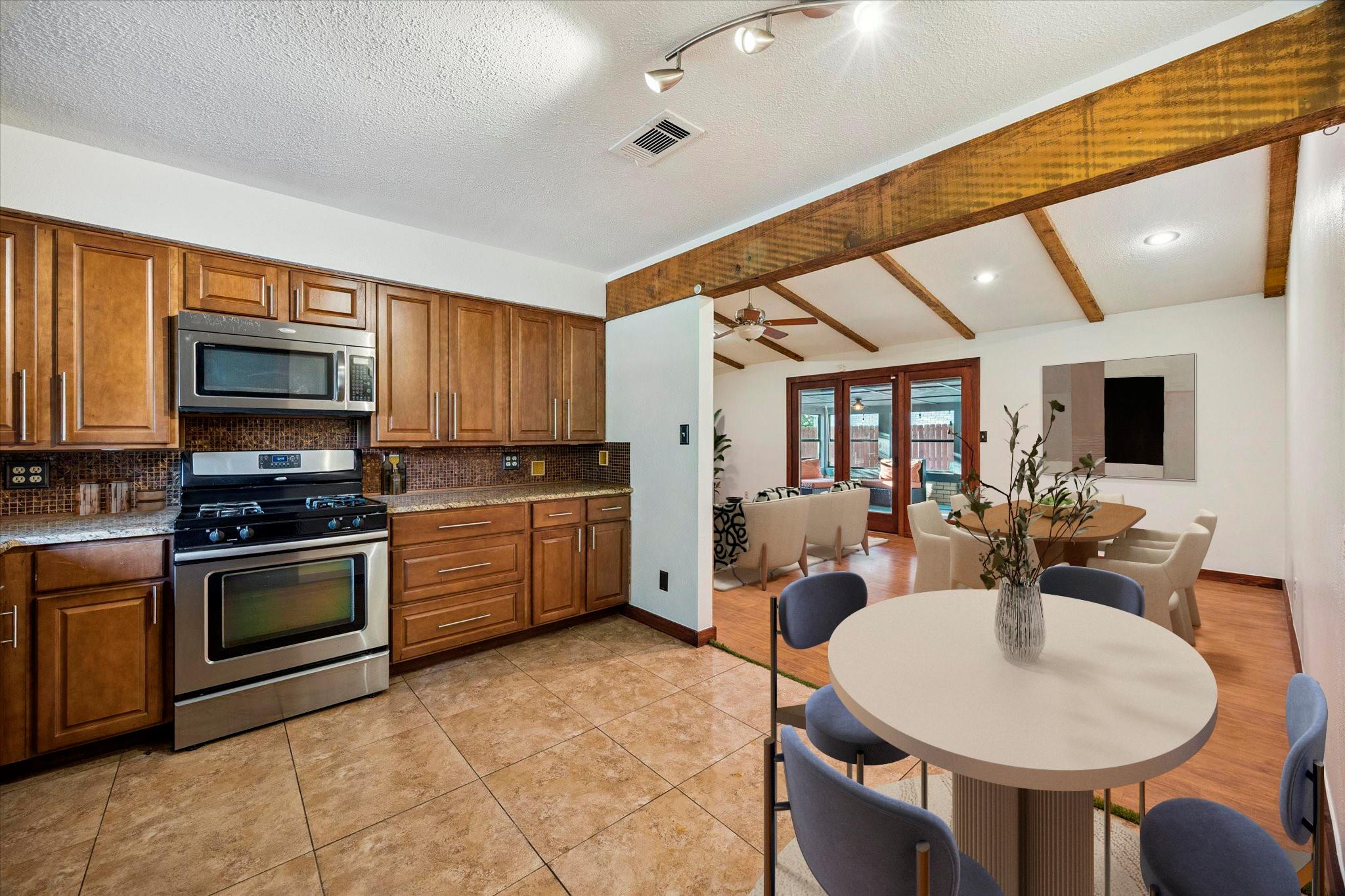 5301 Presidio Rd, Austin, TX 78745