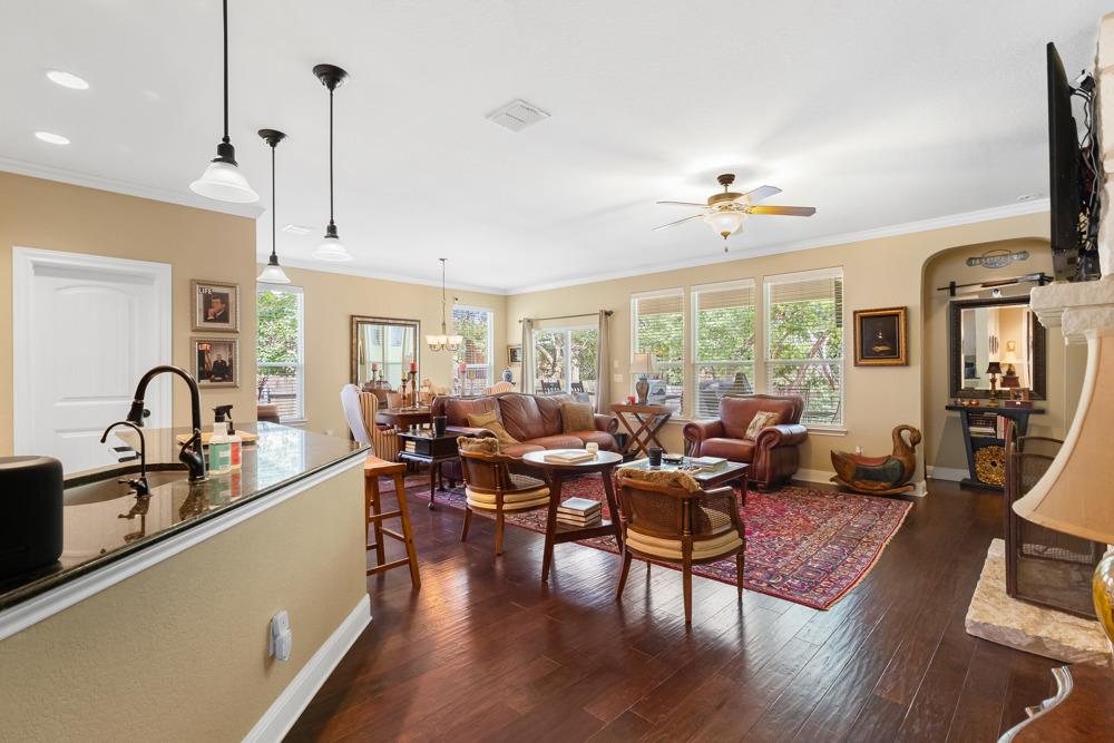 706 Cavallo Springs Cv, San Marcos, TX 78666