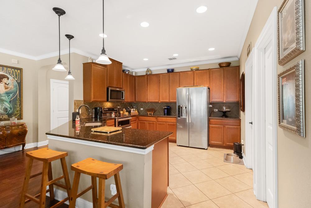 706 Cavallo Springs Cv, San Marcos, TX 78666