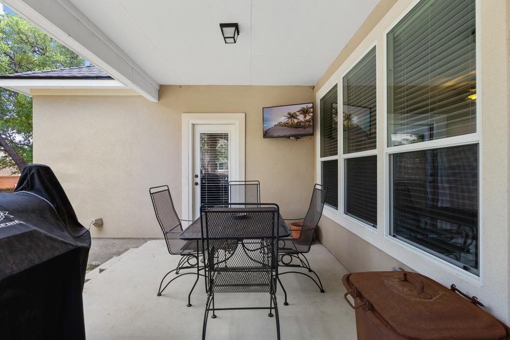 706 Cavallo Springs Cv, San Marcos, TX 78666