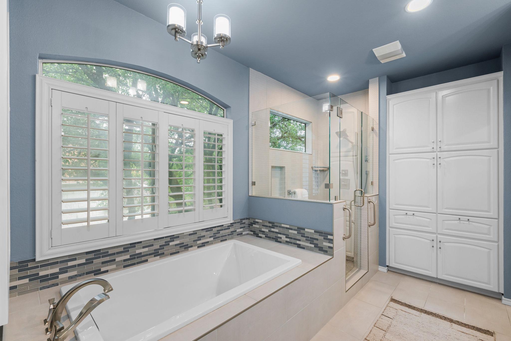 4001 Campo Viejo Cv, Austin, TX 78746