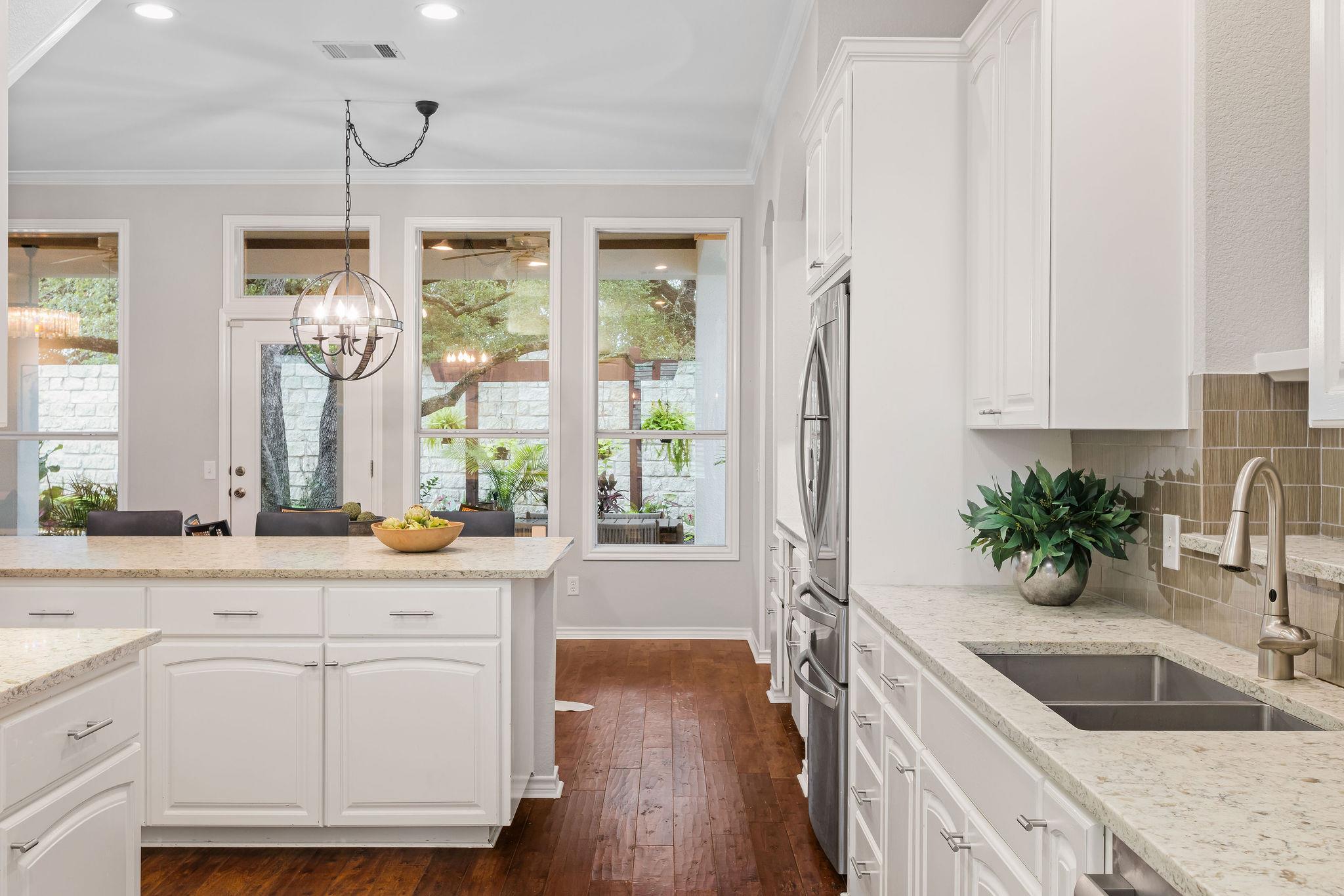 4001 Campo Viejo Cv, Austin, TX 78746