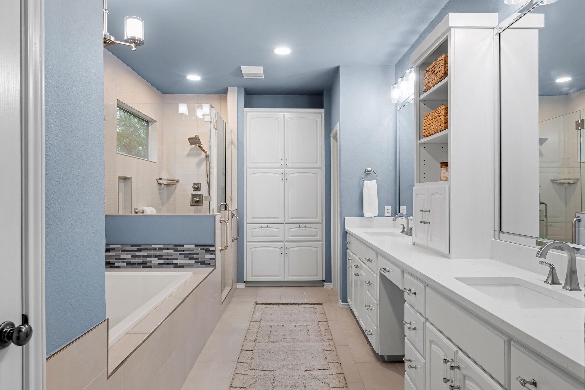 4001 Campo Viejo Cv, Austin, TX 78746