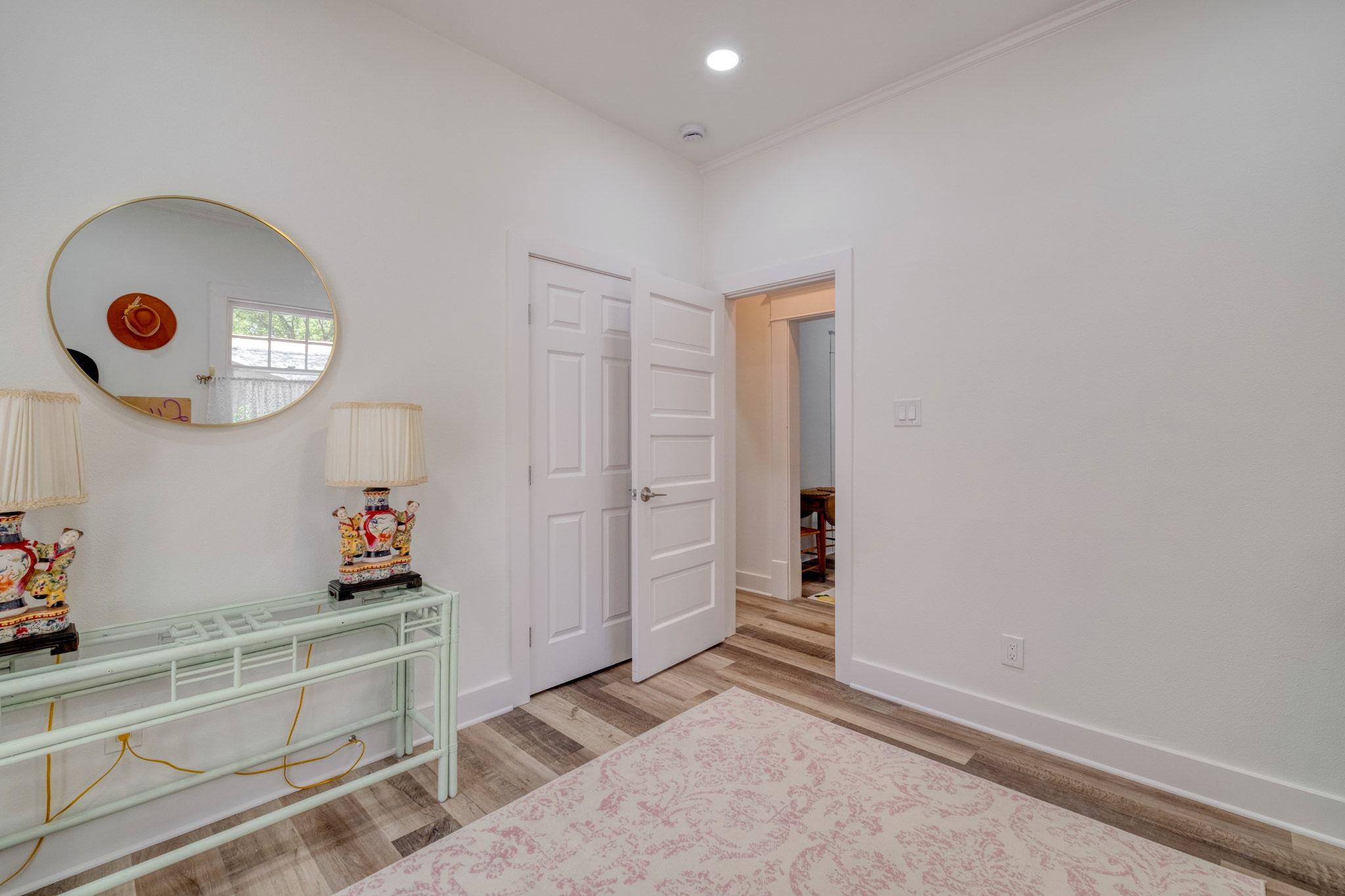 1909 David St, Austin, TX 78705