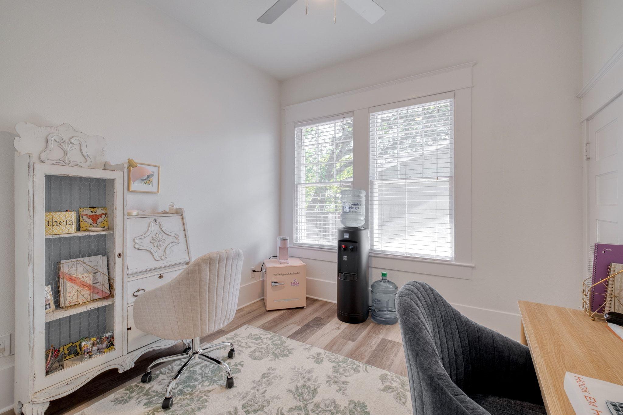 1909 David St, Austin, TX 78705