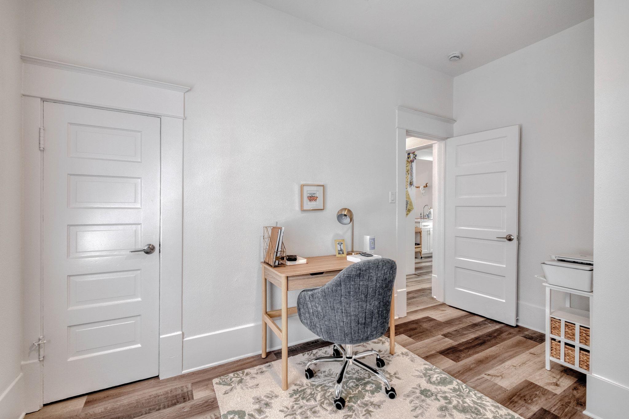 1909 David St, Austin, TX 78705