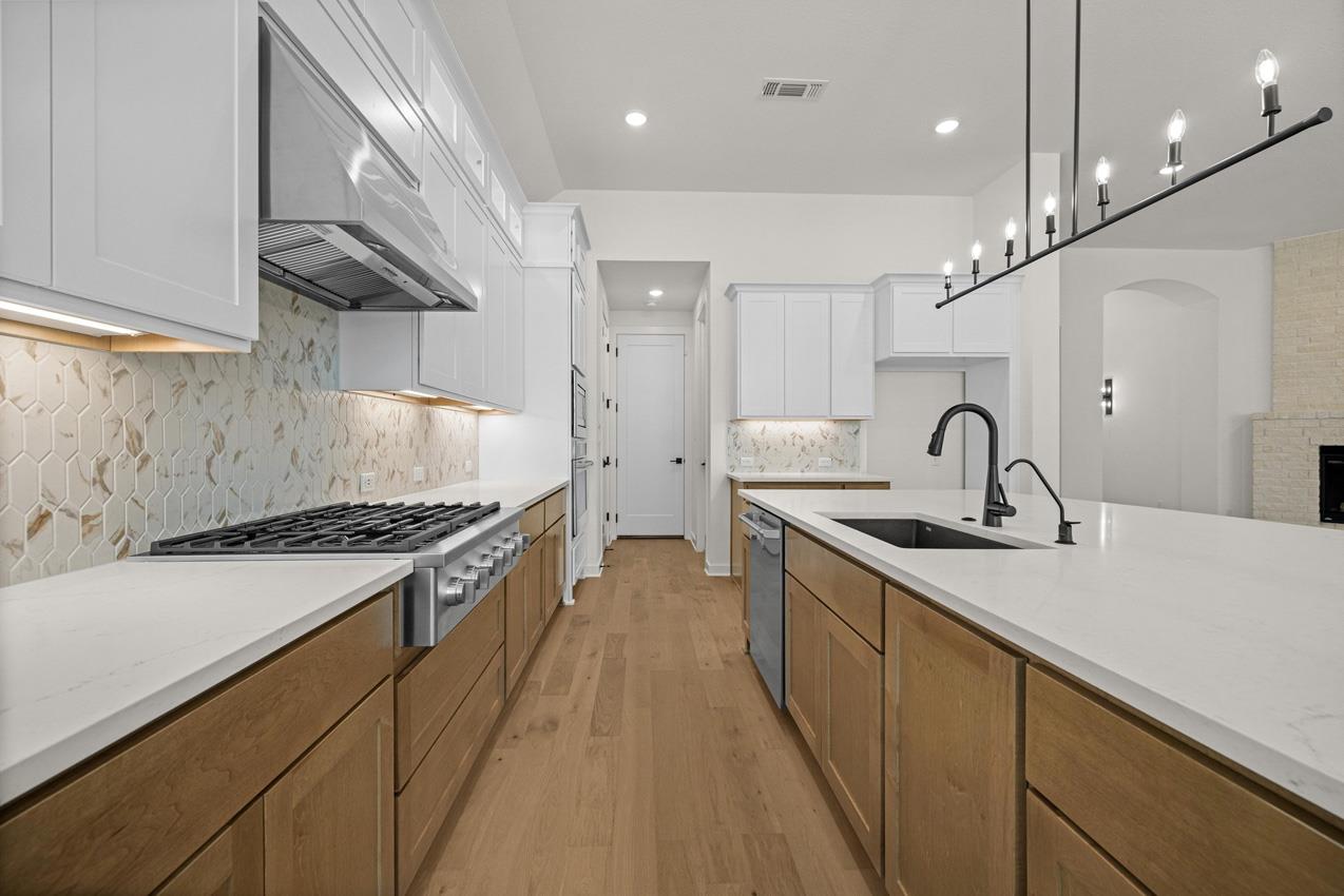 1616 Lilly Grace Bnd, Leander, TX 78641