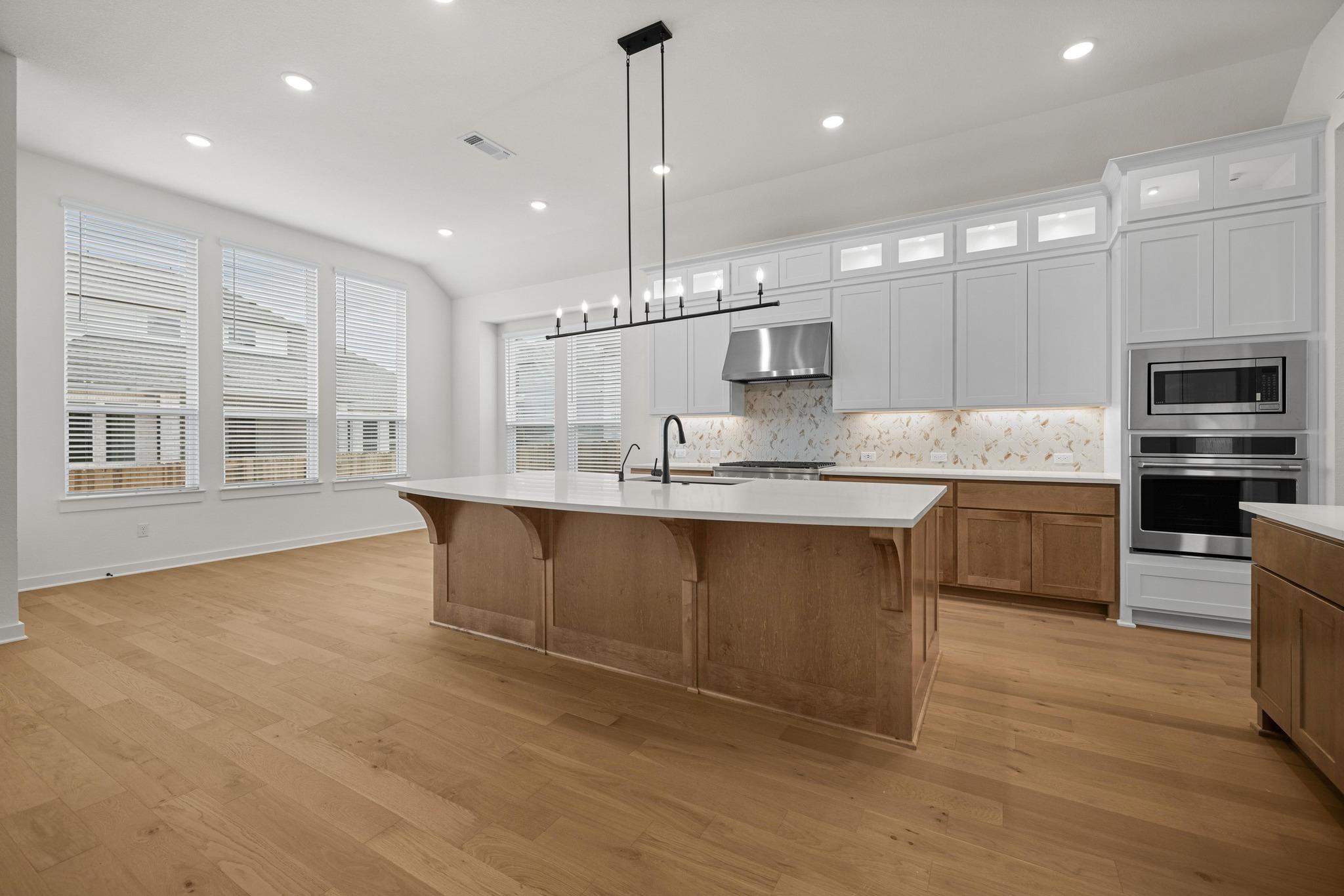 1616 Lilly Grace Bnd, Leander, TX 78641