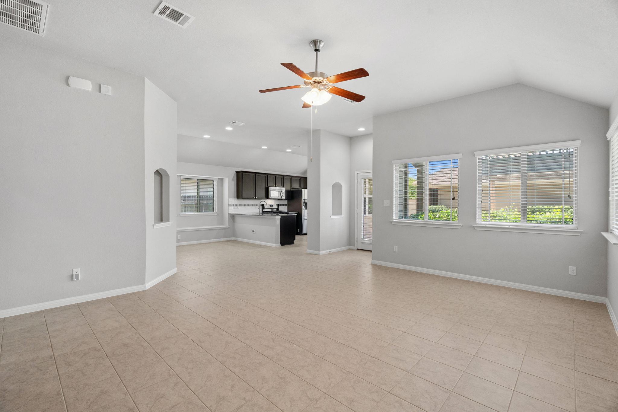 410 Tilly Ln, Buda, TX 78610