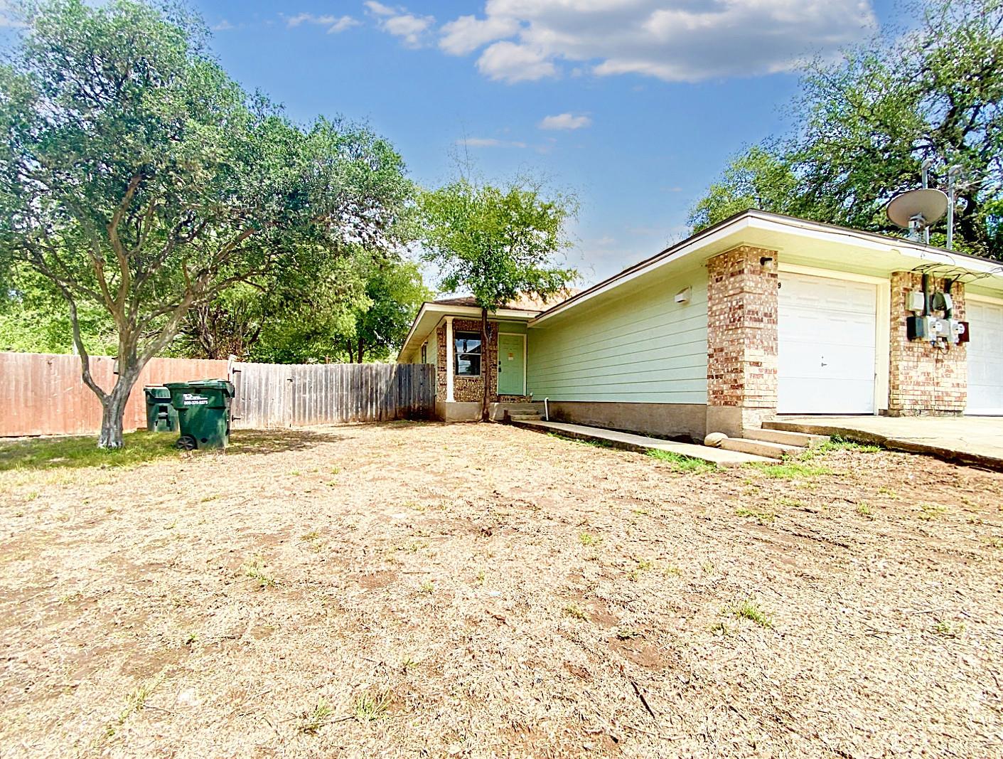 109 Hughson Ct, San Marcos, TX 78666