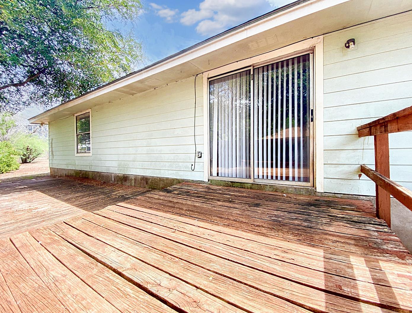 109 Hughson Ct, San Marcos, TX 78666