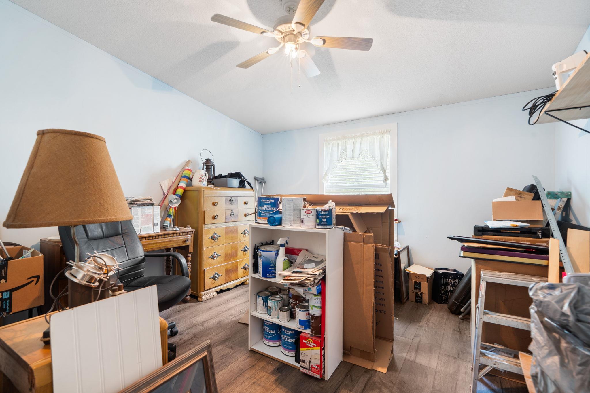 327 Laura Ln, Bastrop, TX 78602