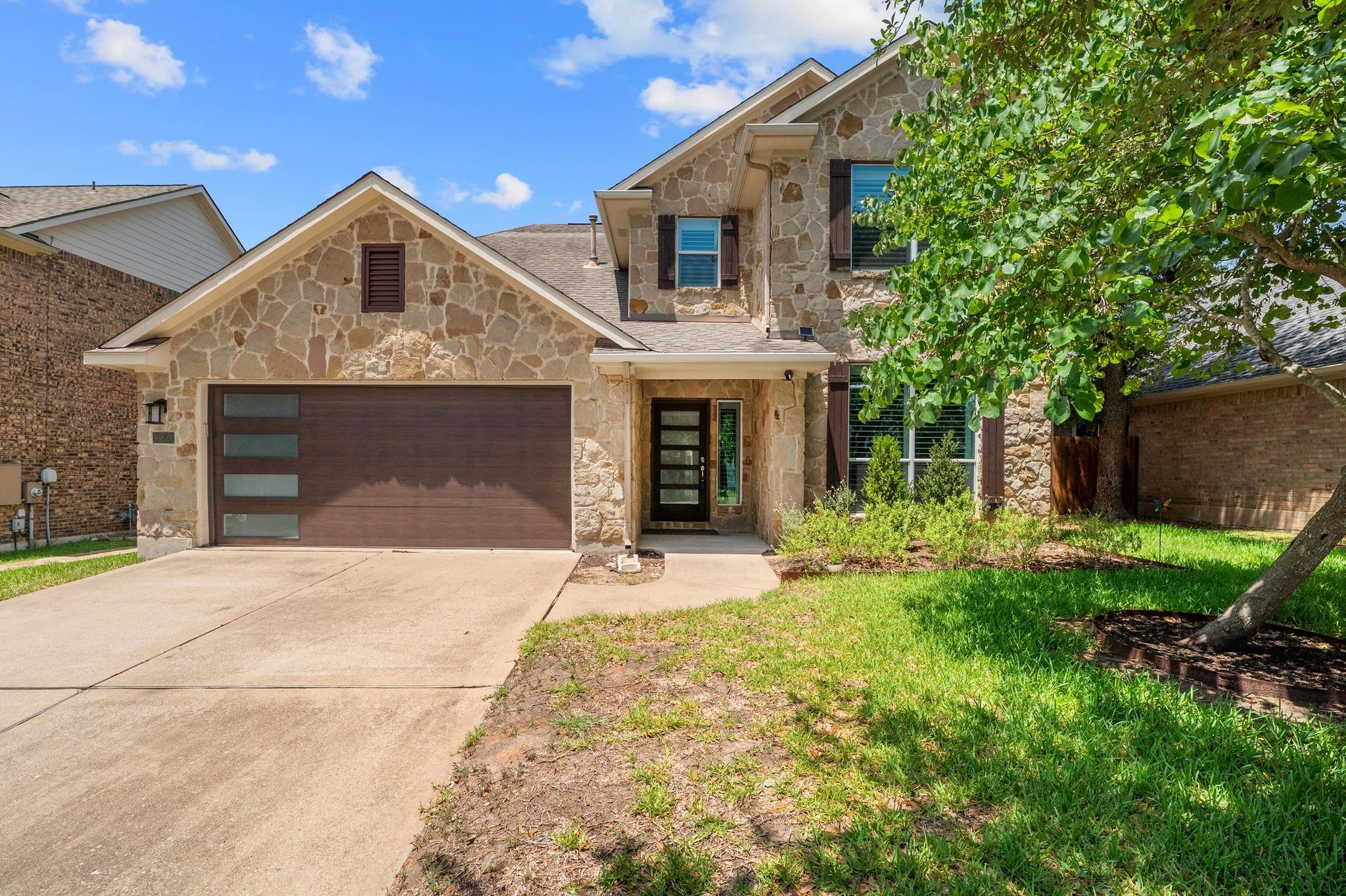 10820 Sky Rock Dr, Austin, TX 78739
