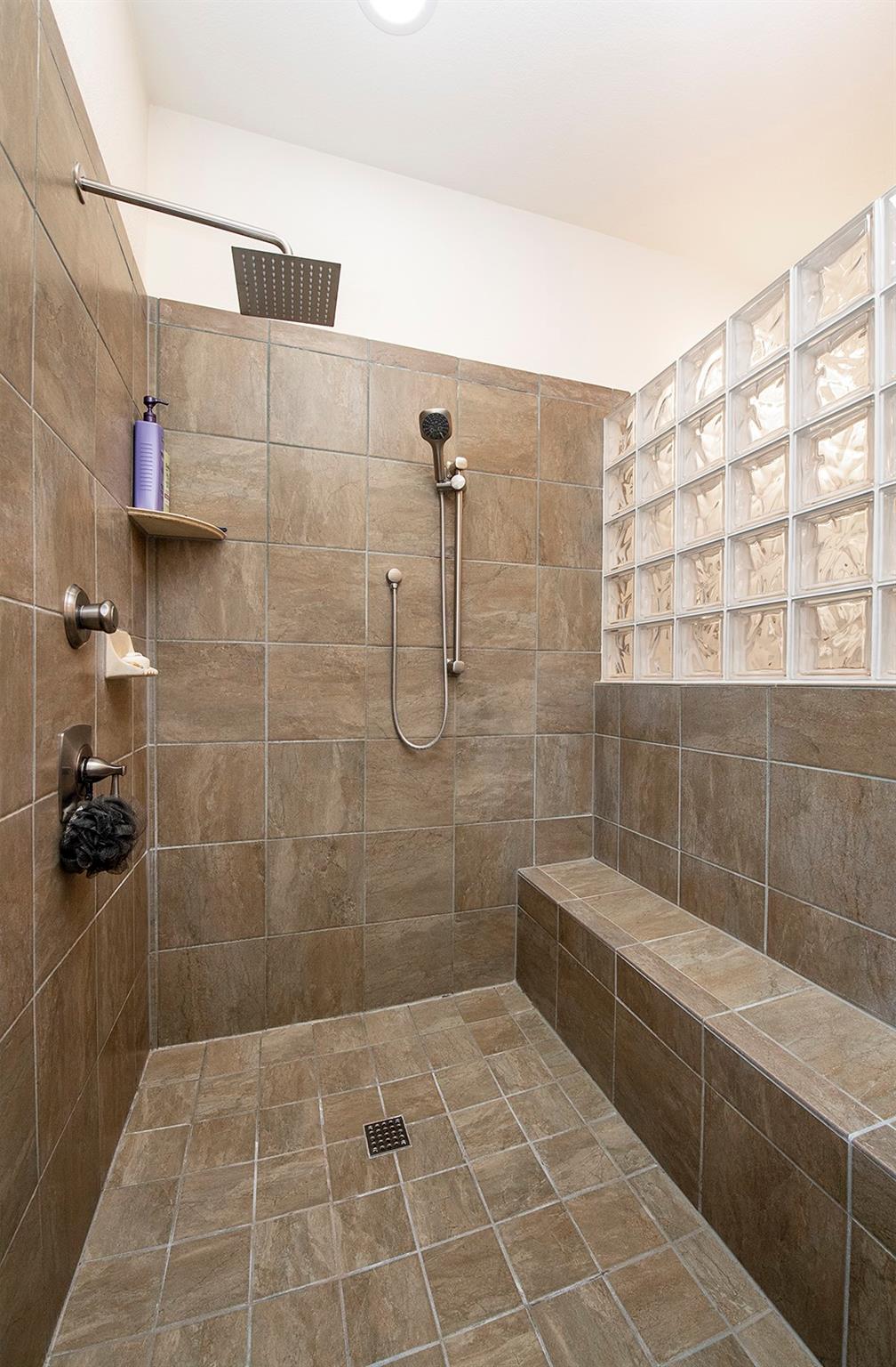 213 Acker Rd, Georgetown, TX 78633