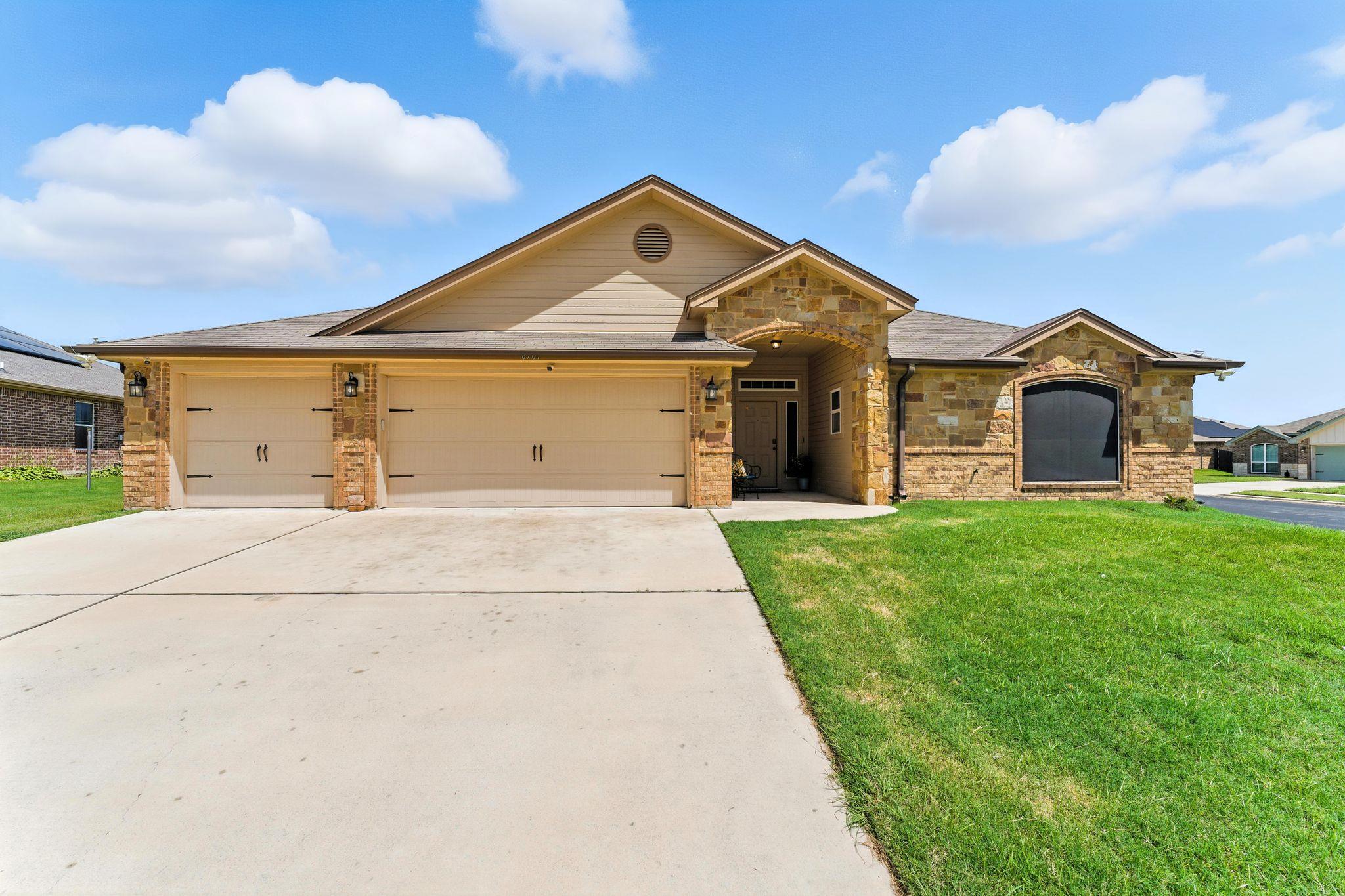 6701 John Adair Dr, Killeen, TX 76549