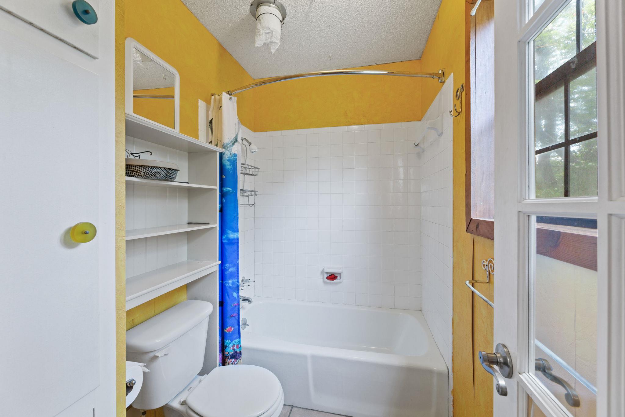 9005 Dorella Ln, Austin, TX 78736