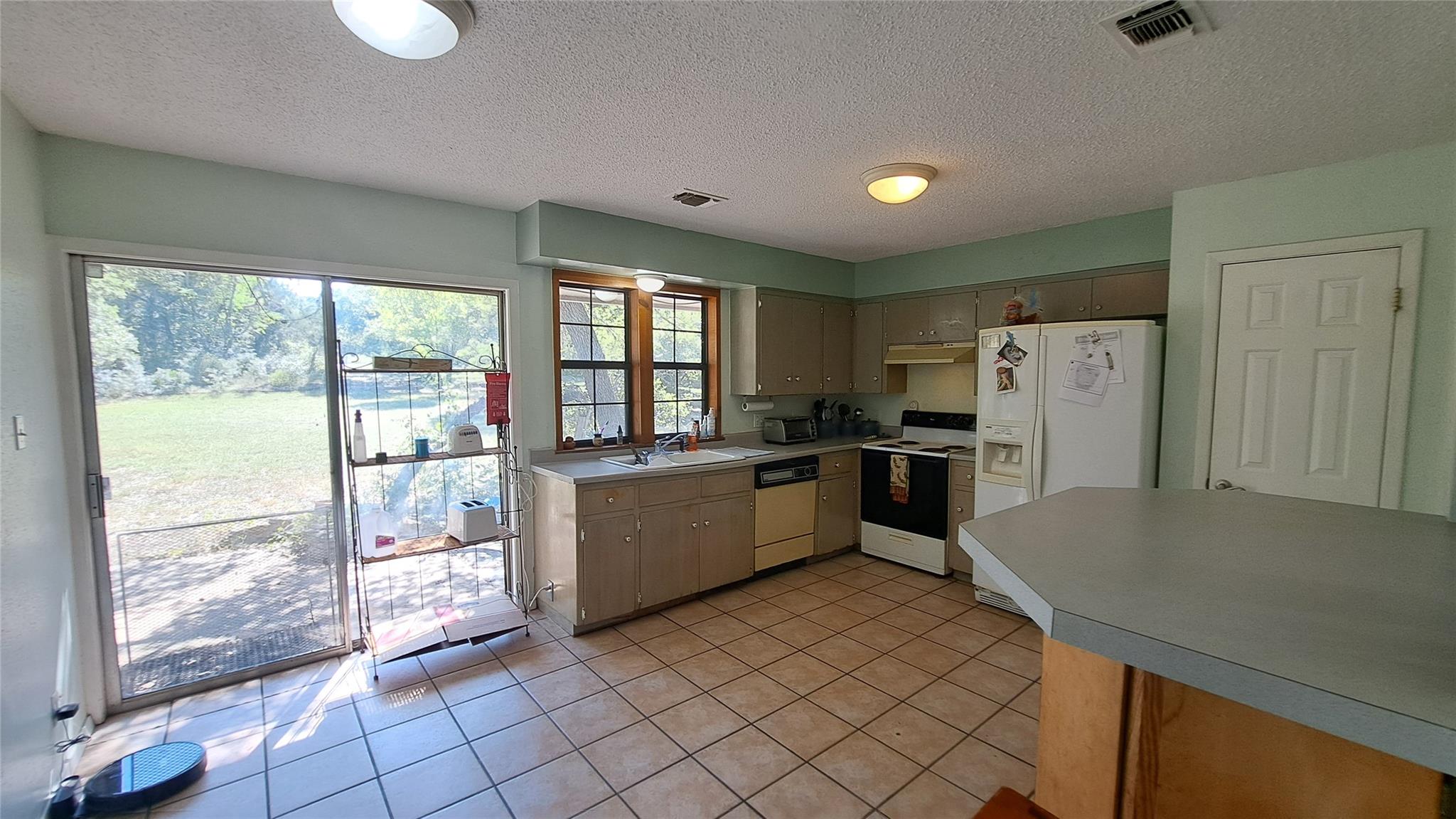 9005 Dorella Ln, Austin, TX 78736