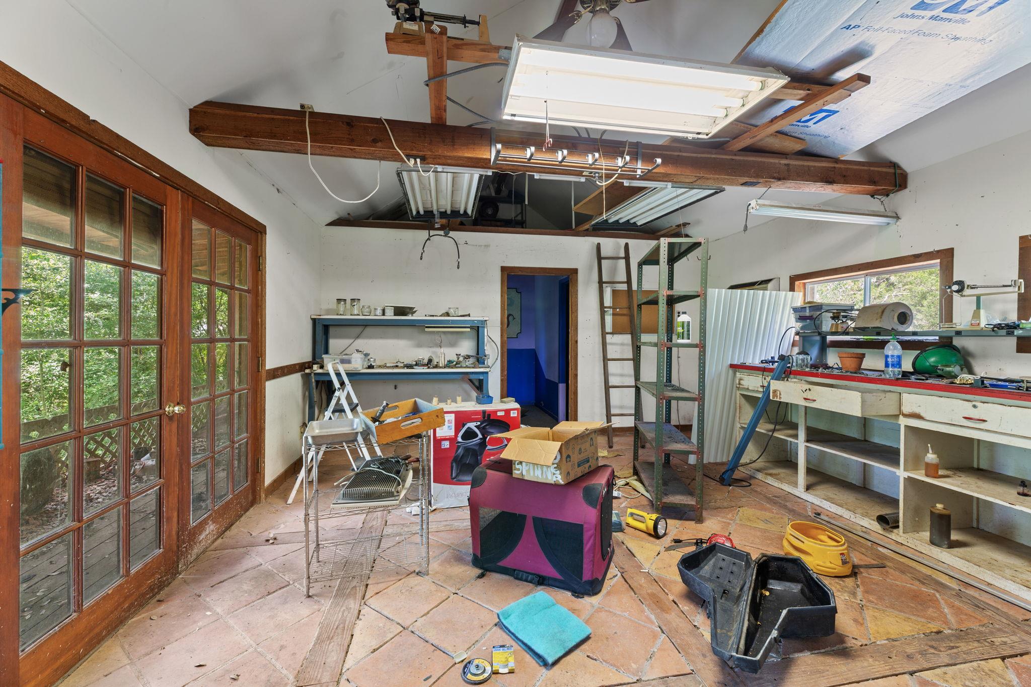 9005 Dorella Ln, Austin, TX 78736