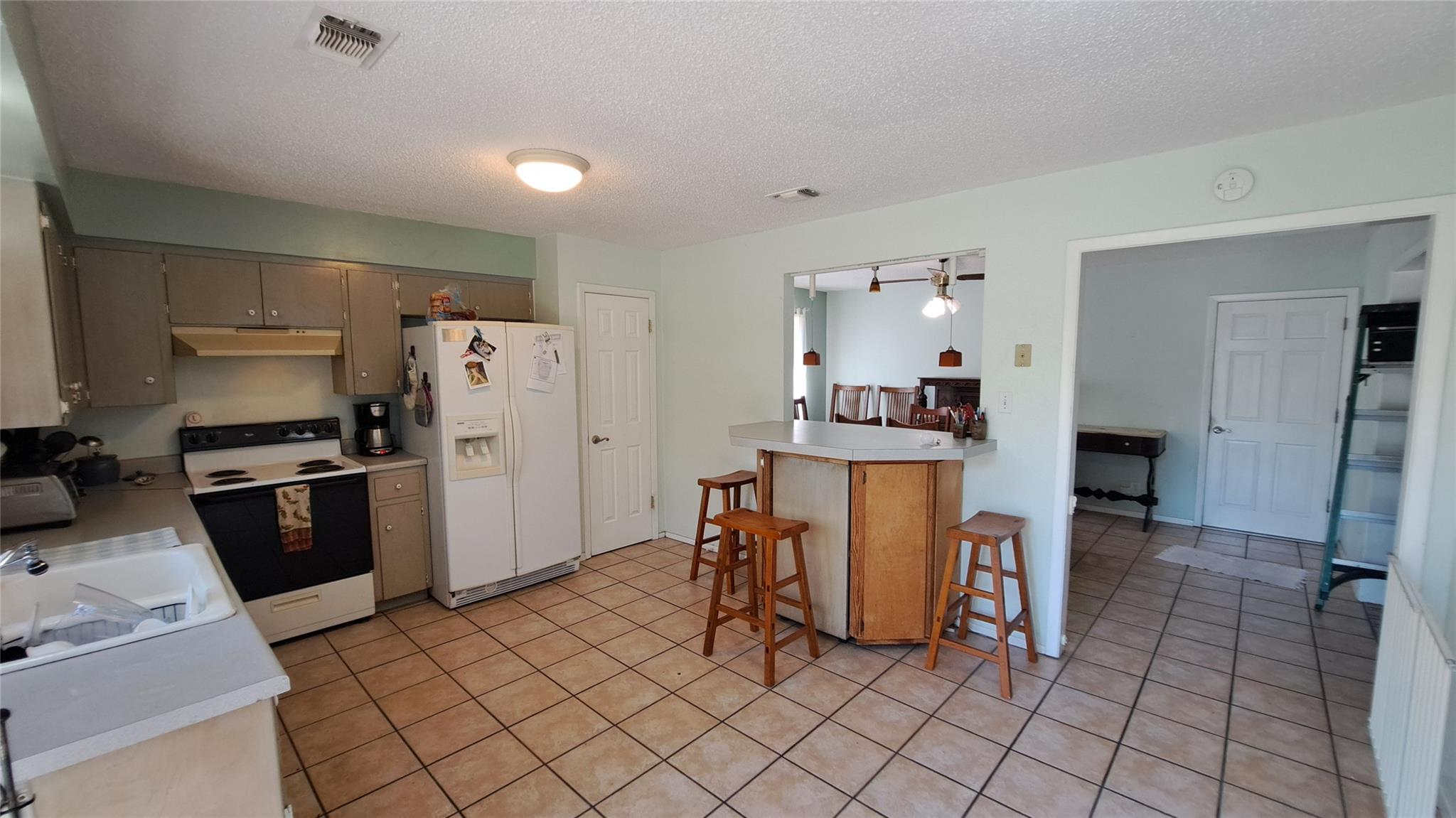 9005 Dorella Ln, Austin, TX 78736