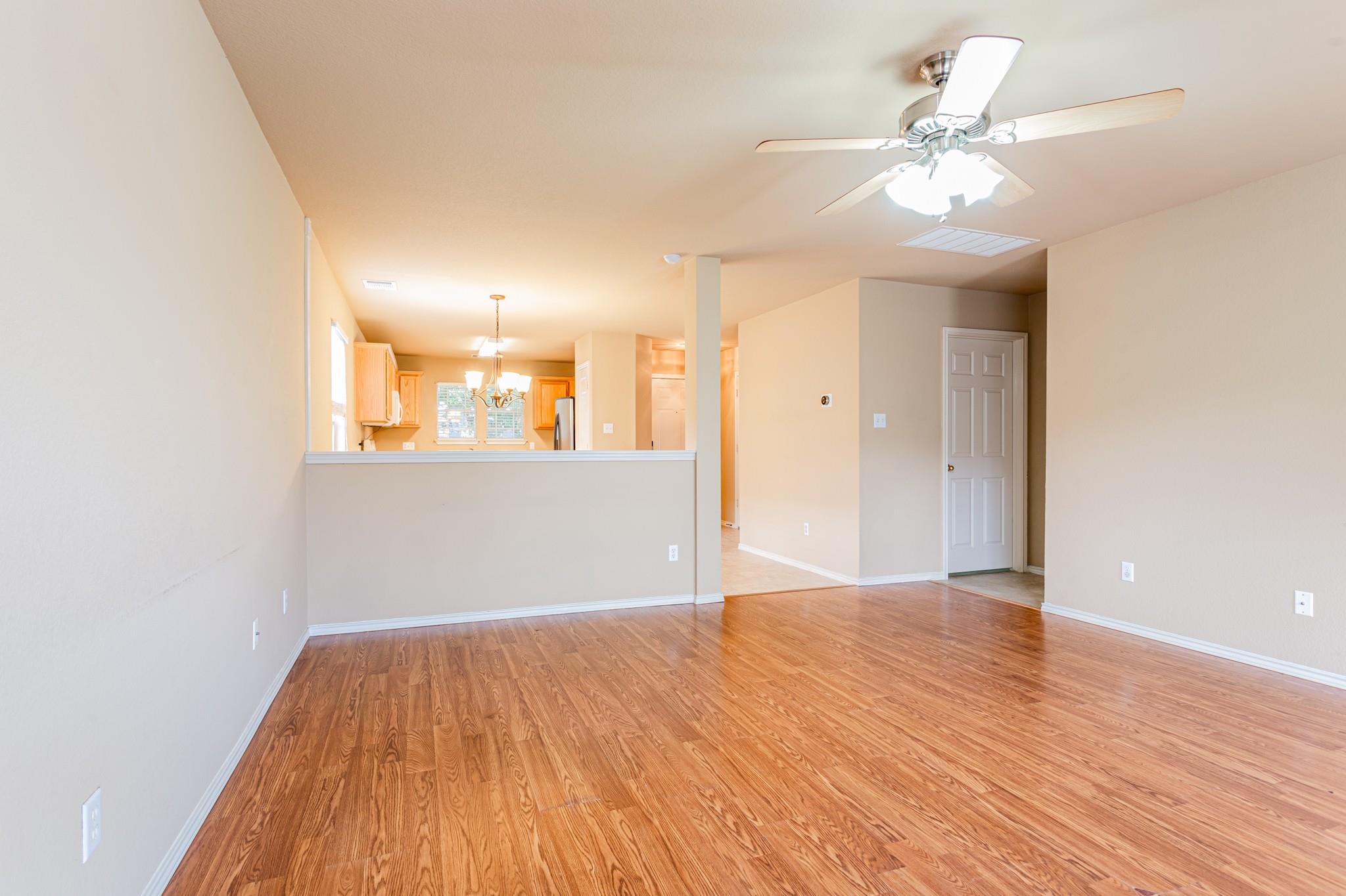 2724 Amberglow Ct, Round Rock, TX 78665