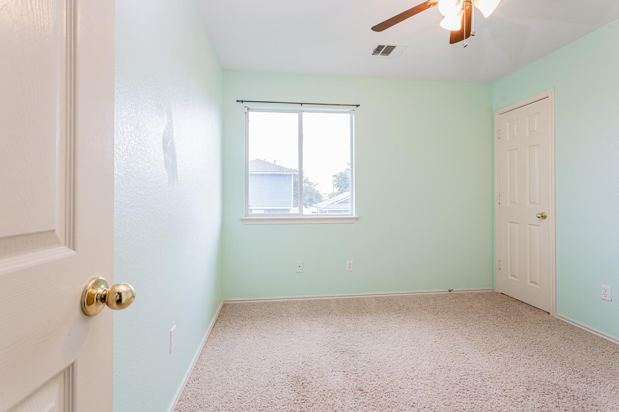 2724 Amberglow Ct, Round Rock, TX 78665