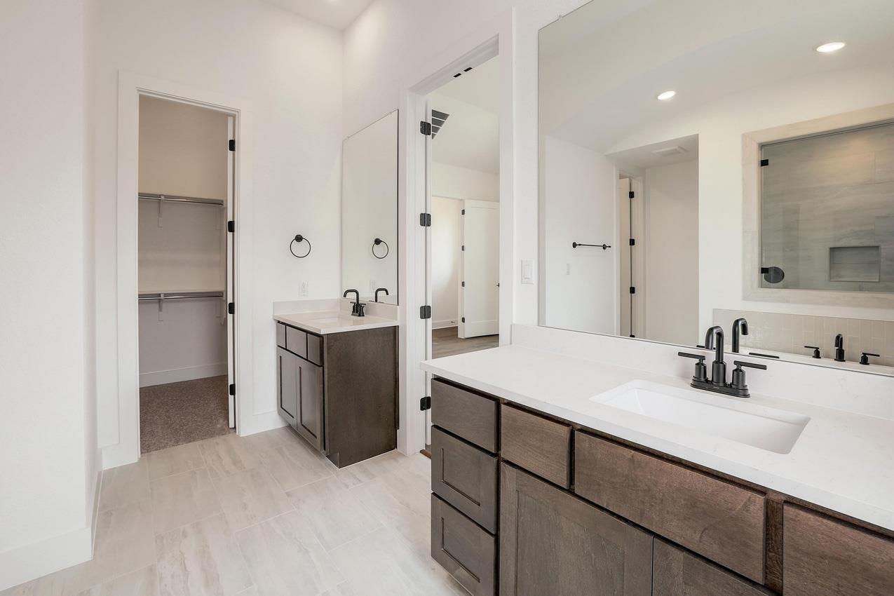 1604 Lilly Grace Bnd, Leander, TX 78641