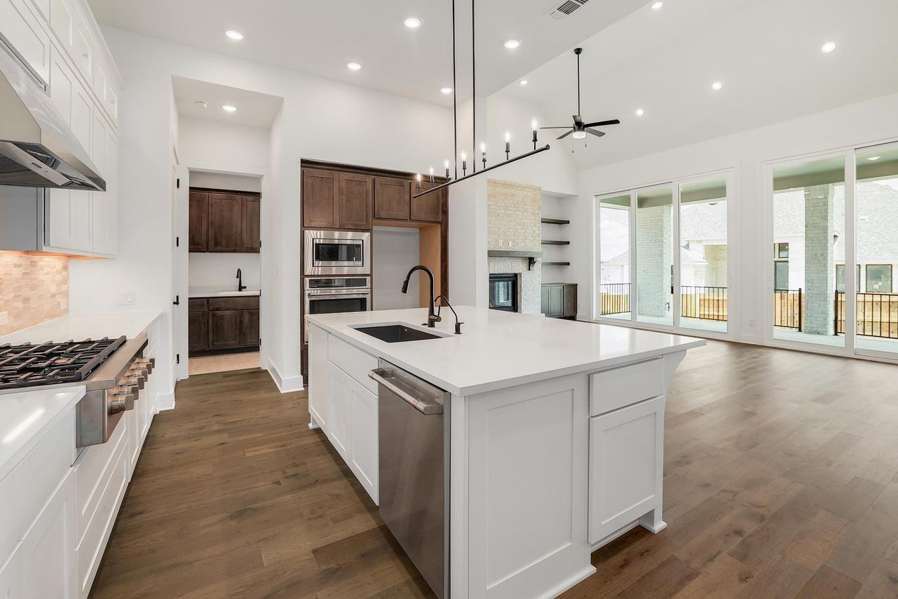 1604 Lilly Grace Bnd, Leander, TX 78641