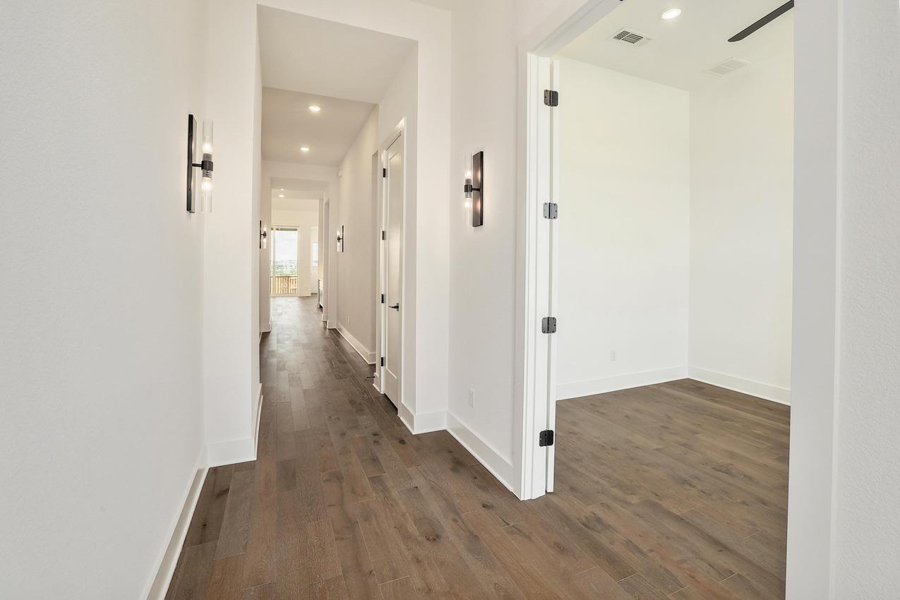 1604 Lilly Grace Bnd, Leander, TX 78641