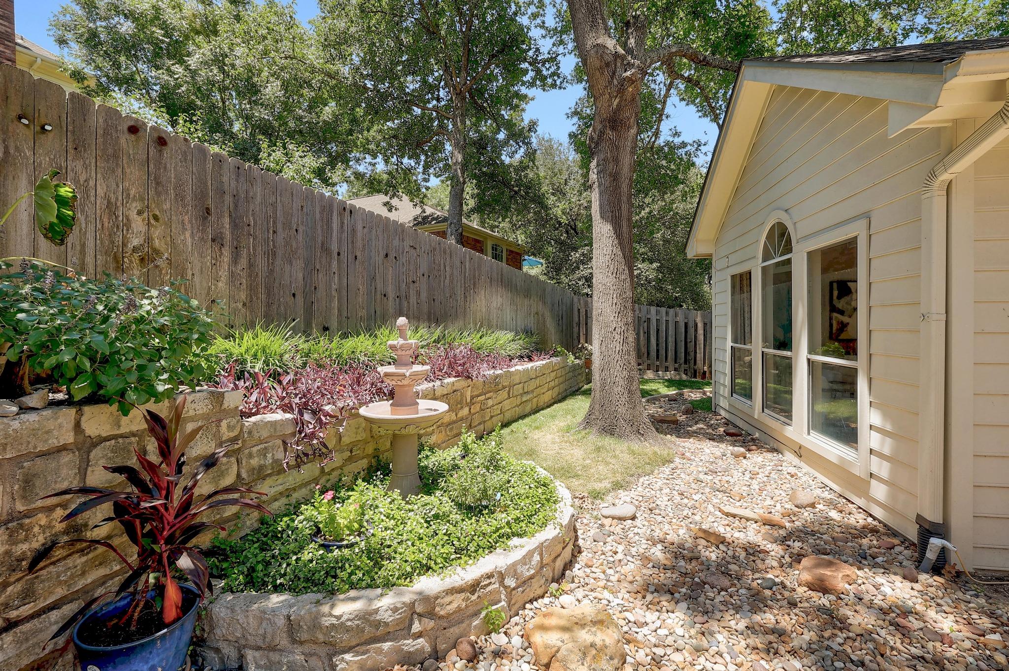 5831 Tributary Ridge Dr, Austin, TX 78759