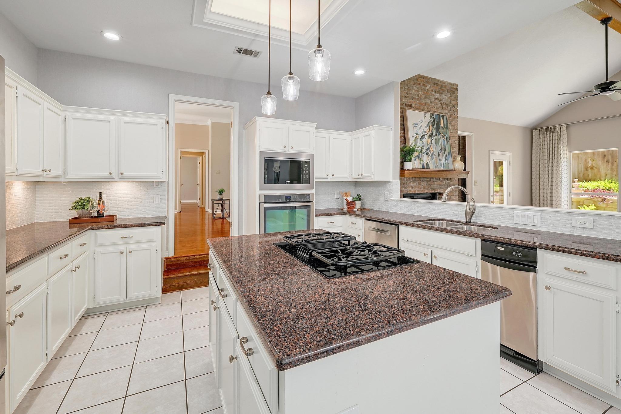 5831 Tributary Ridge Dr, Austin, TX 78759