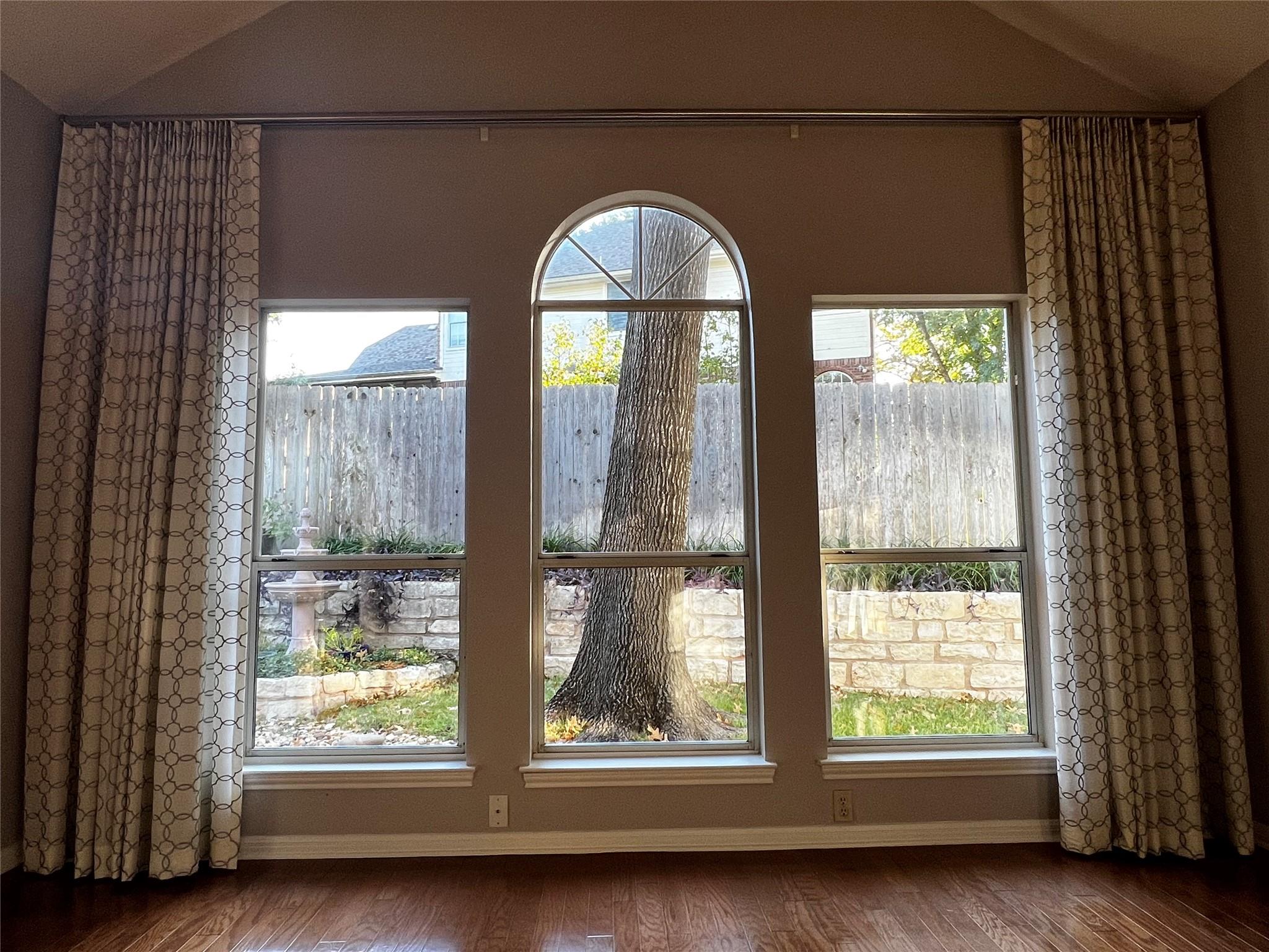 5831 Tributary Ridge Dr, Austin, TX 78759