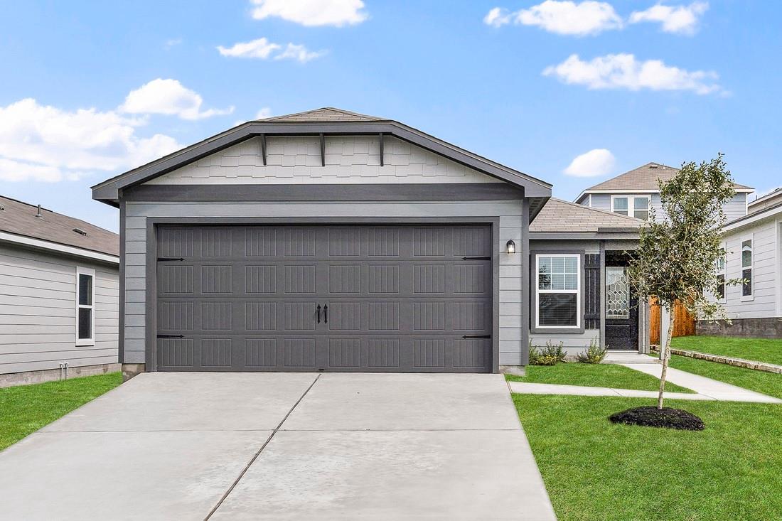 125 Morrison Dr, Jarrell, TX 76537