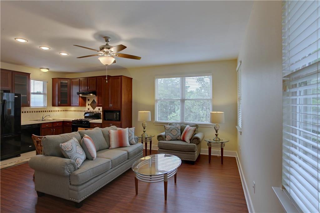 905 Brentwood St # B, Austin, TX 78757