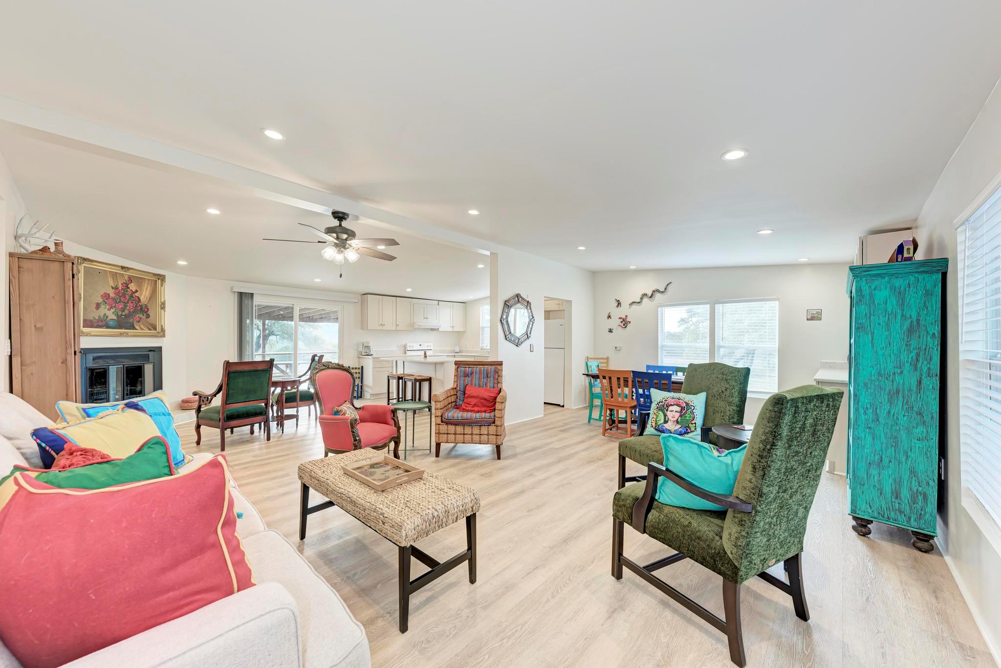 1395 Mountain Creek Rd, Marble Falls, TX 78654