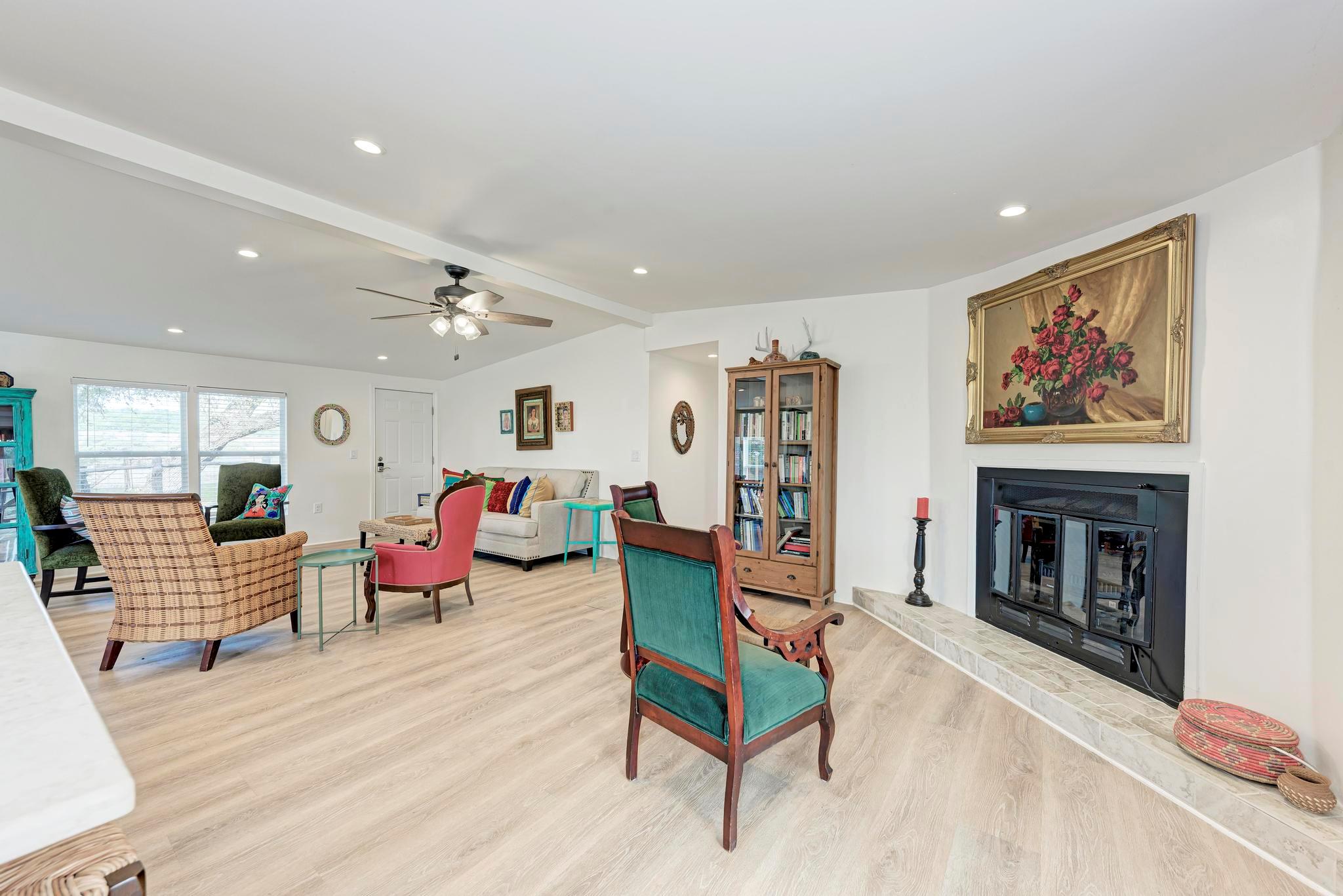 1395 Mountain Creek Rd, Marble Falls, TX 78654