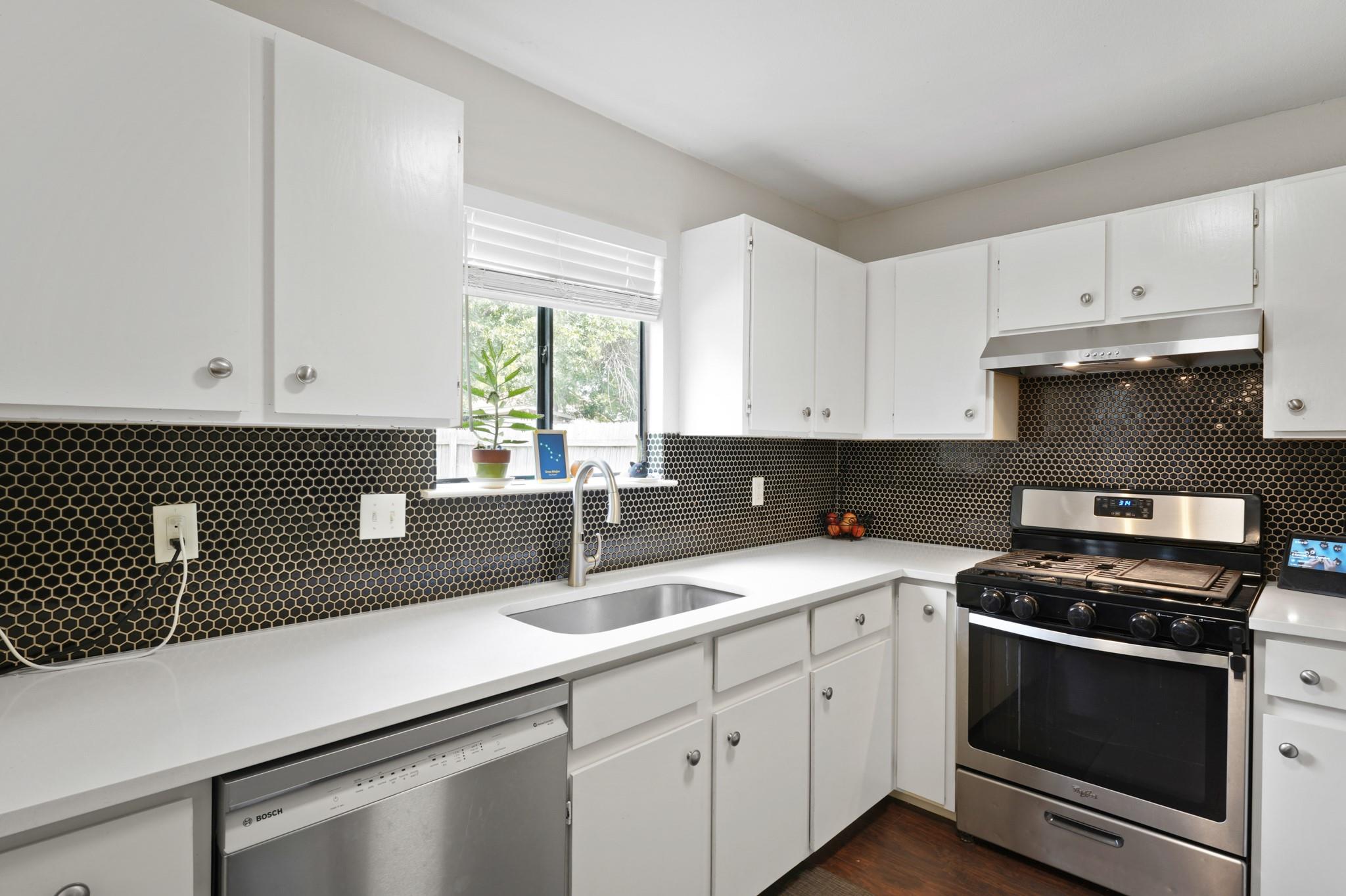 1316 Deupree Dr, Austin, TX 78753