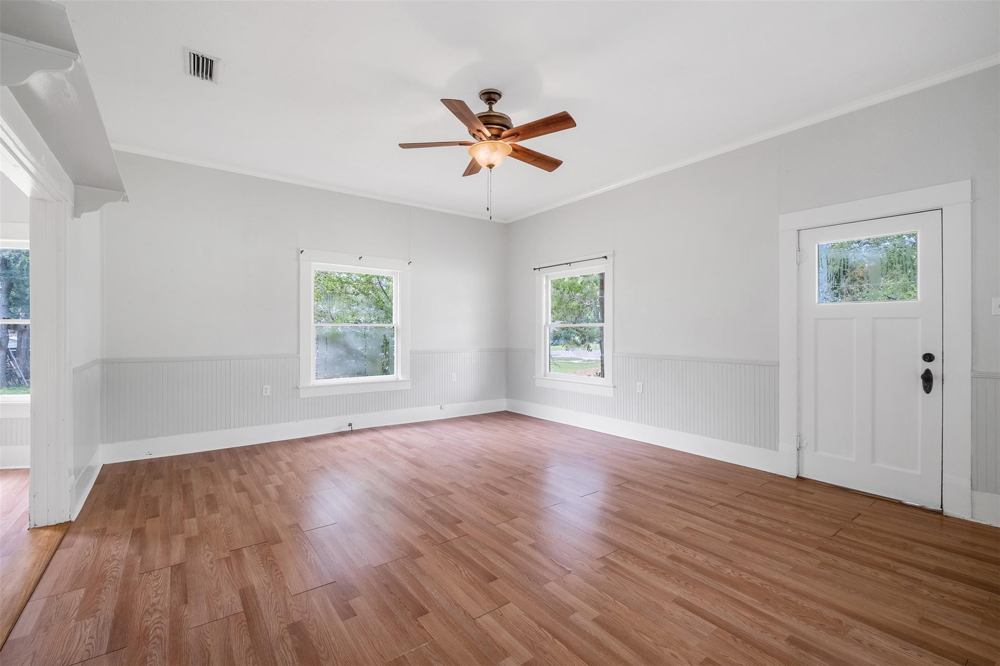 507 Ash St, Smithville, TX 78957