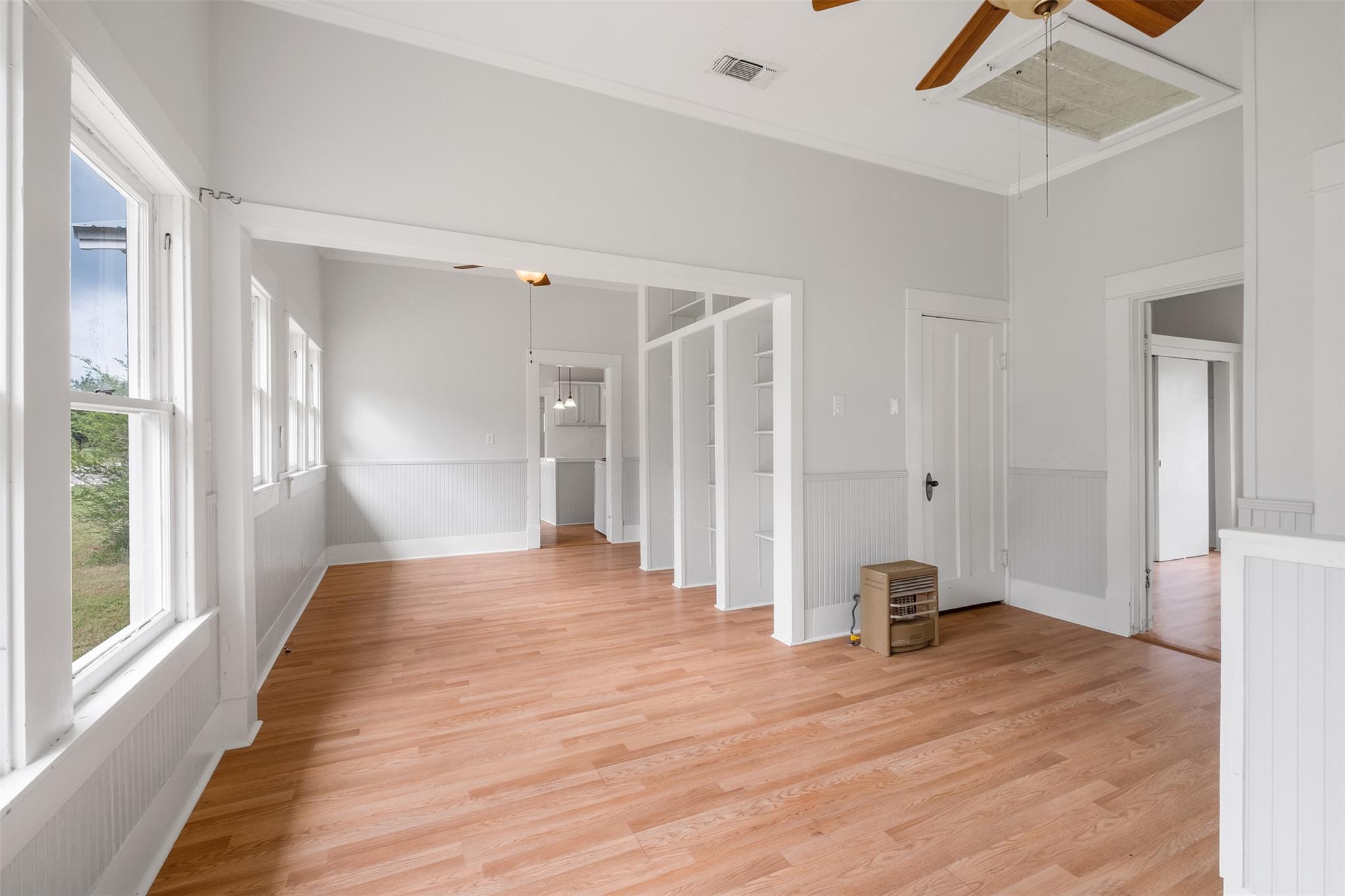 507 Ash St, Smithville, TX 78957