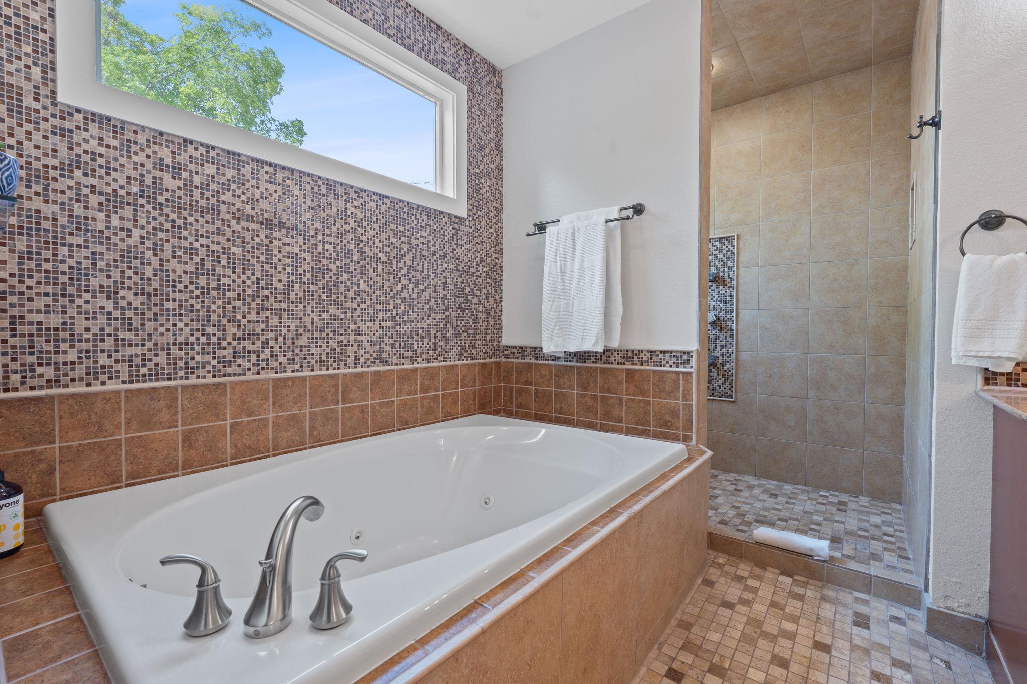 7604 Vail Valley Dr, Austin, TX 78749