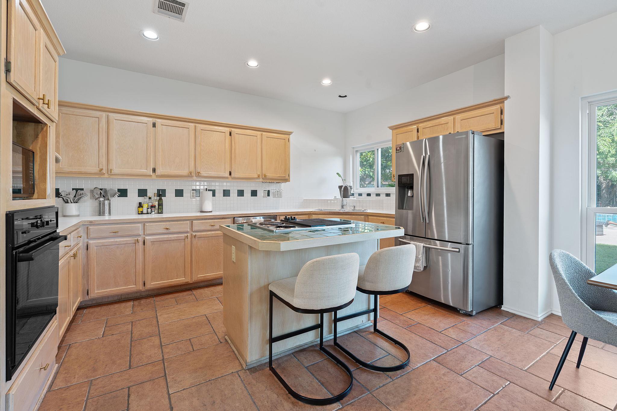 7604 Vail Valley Dr, Austin, TX 78749
