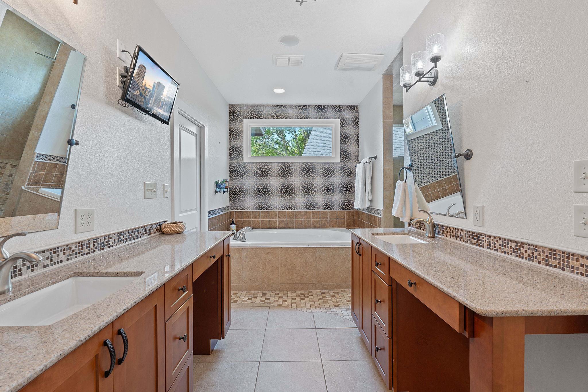 7604 Vail Valley Dr, Austin, TX 78749