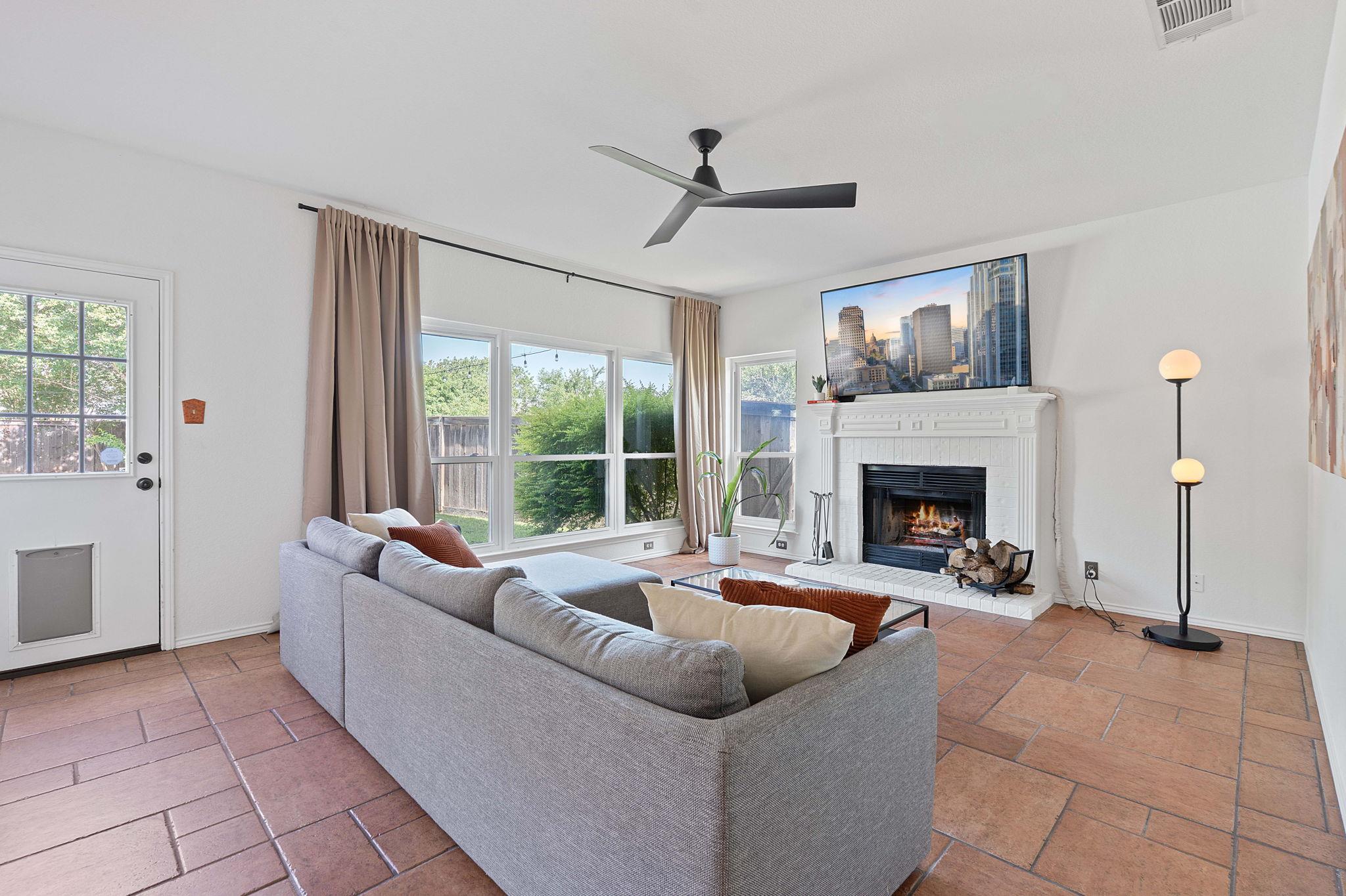 7604 Vail Valley Dr, Austin, TX 78749