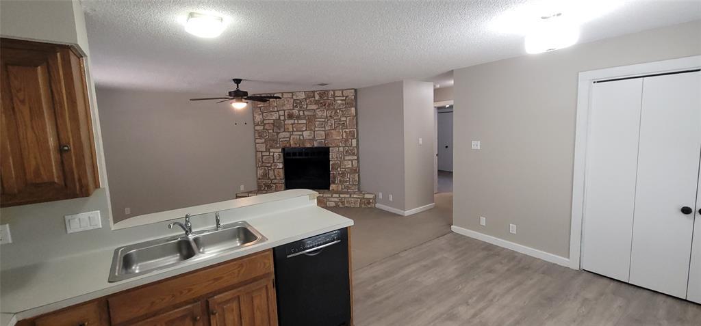 20800 Bonanza St # B, Lago Vista, TX 78645