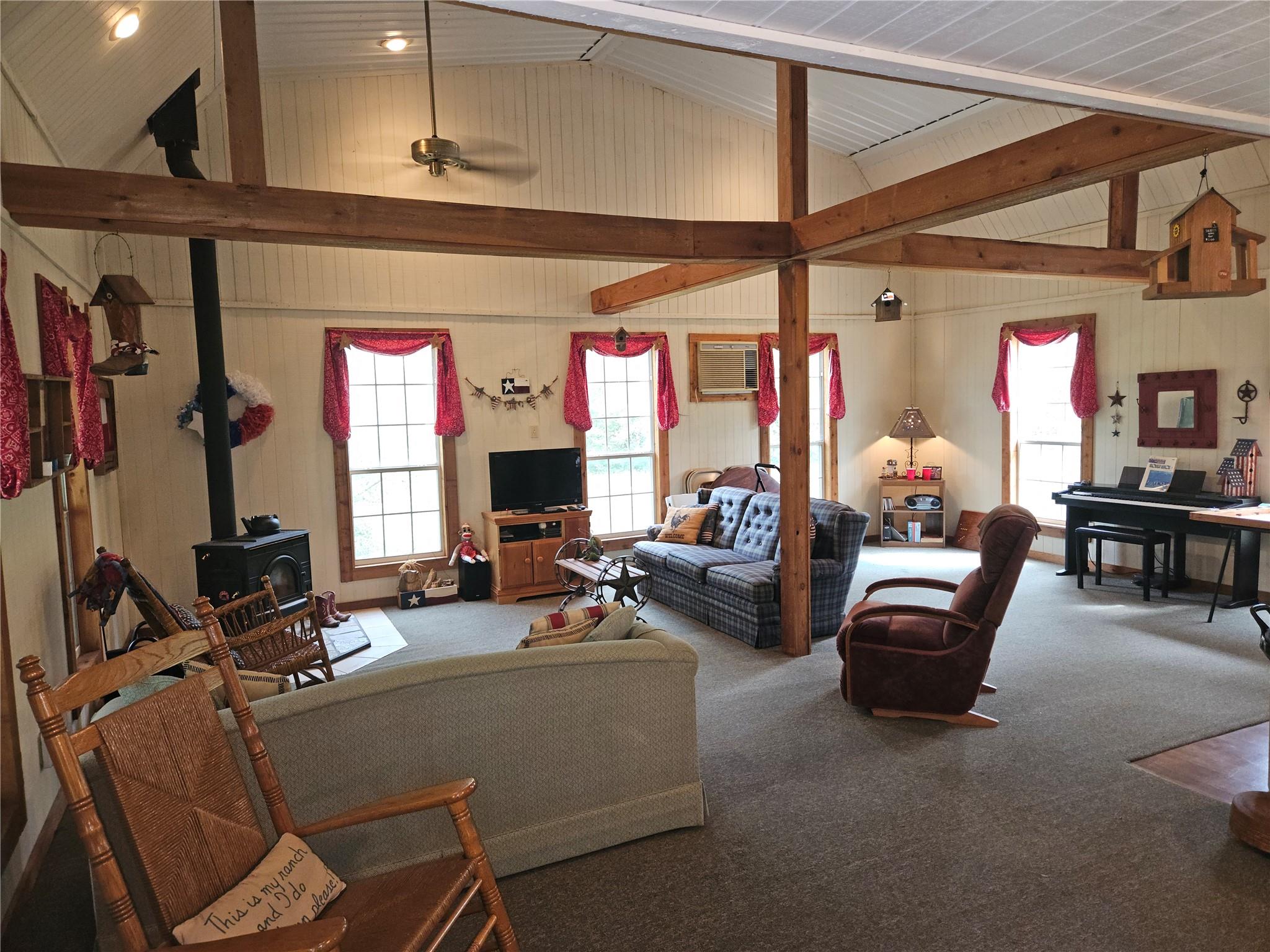 350 Oak Creek Trl, Thrall, TX 76578