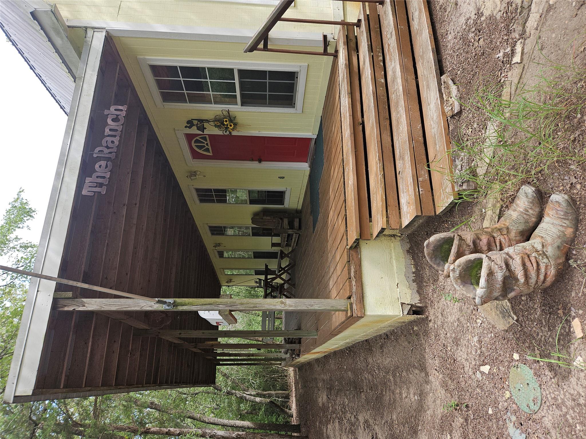 350 Oak Creek Trl, Thrall, TX 76578